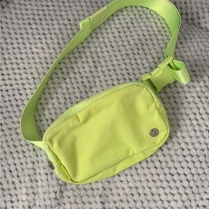 Gently used Lululemon everywhere belt bag